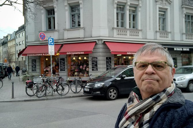 Paul's Private Tour in Munich old City - Start point to finish: your walk runs from Karlstor to Odeonsplatz