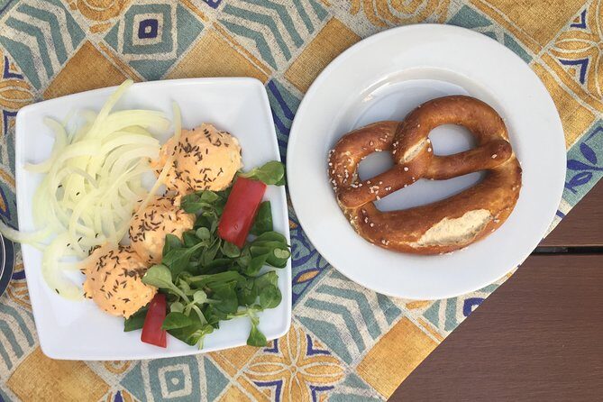 Premium Private Foodie Experience with Local - all tastings included - The real value: your guide’s attention and the way history improves your meal