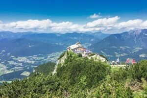 Private Day Trip from Munich to Eagle's Nest and Hallstatt - Eagle’s Nest (Kehlsteinhaus): the ride, the climb, and the big payoff
