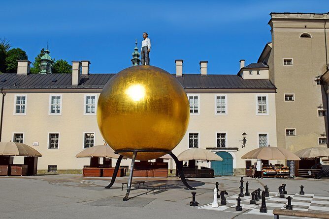 Private Day Trip from Munich to Salzburg Old Town with Lunch - 60 minutes of free time: shop, snack, and wander without a script
