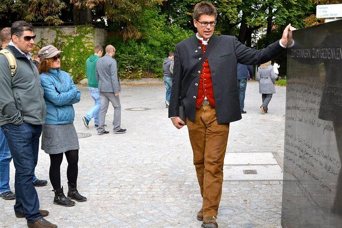 Private Munich History and Beer Culture Walking Tour - A private day of Munich sights and beer stories (without the guesswork)