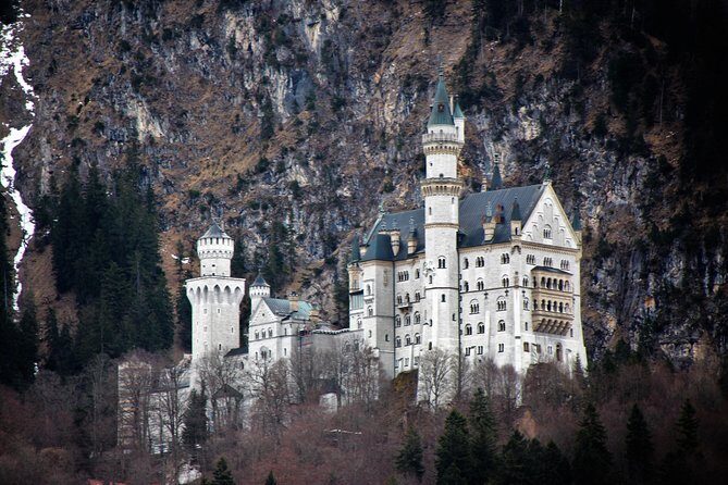 Private Tour to Neuschwanstein Castle & Linderhof from Munich - Neuschwanstein Castle guided walking tour: Ludwig II’s fairytale with real angles