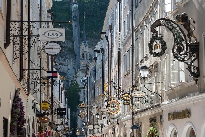 Private Transfer from Munich to Salzburg, English-speaking driver - Arriving in Salzburg: hotels, Old Town access, and luggage reality