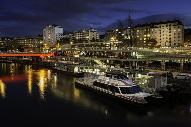 Private Transfer from Munich to Vienna with 2 hours for sightseeing - Salzburg: Best for a City-Feel Detour
