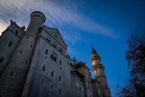 Private Van Tour to Royal Castle of Neuschwanstein from Munich - The Munich Pickup and the Alpine Drive Plan