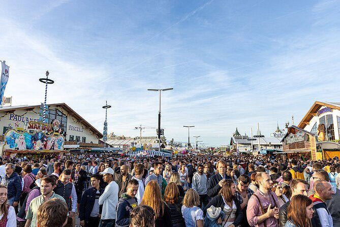Private VIP Oktoberfest, Table, 3-Course-Menu, Beer & Champagne - Practical Tips That Make the Day Easier