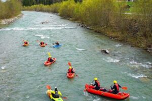 Rafting classic Iller - Level 2 white water tour - The Canadian raft setup: teamwork you can feel