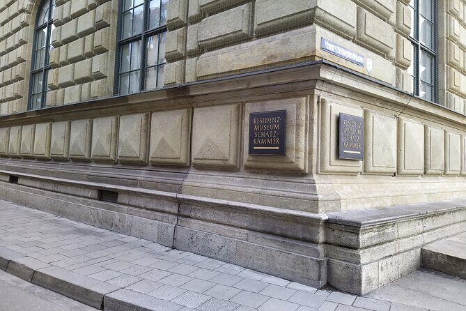 Residence Munich Private Tour including entrance ticket - Tips you can use on the day