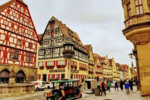 Romantic Road Exclusive Private Tour from Munich to Rothenburg ob der Tauber - Donauwörth: The Quick Warm-Up Stop That Sets the Tone