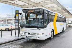 Shared Arrival Transfer: Munich Airport to Munich Central Station - Finding the Pickup: Lufthansa Express, Yellow Arrow, and Exit Choices