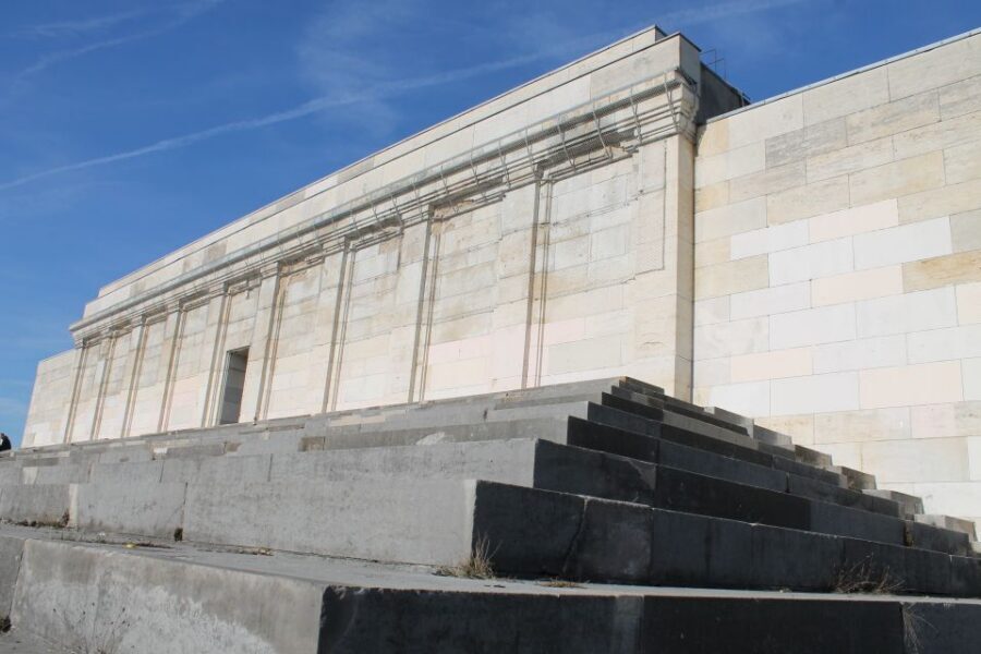 Tour en español al Campo Zeppelin - Who should book this Spanish Campo Zeppelin tour